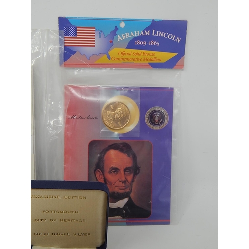 54 - Primates 4 Coin Coloured Animal Set in Pobjoy Mint folder; Commonwealth Games Commemerative £2 Coin ... 