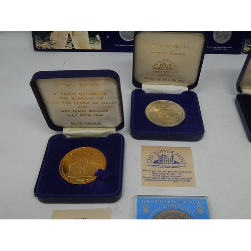 70 - Man in Flight set of 32 Coins; Castle Conwy Medallion in fitted case; St Pauls Cathedral Marriage of... 