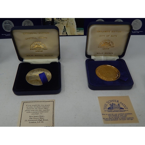 70 - Man in Flight set of 32 Coins; Castle Conwy Medallion in fitted case; St Pauls Cathedral Marriage of... 