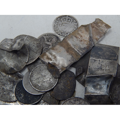 111 - William III Silver Sixpence; William IV 1834 Threehalfpence; other misc Silver items (detector finds... 