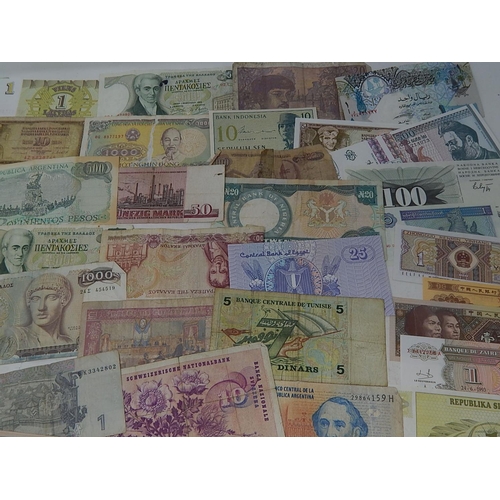 239 - World Banknotes