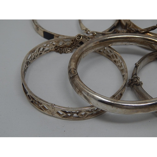 374 - 6 x Silver Bangles: Weight 84g