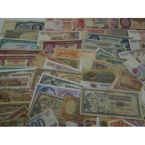 249B - Large Quantity of World Banknotes