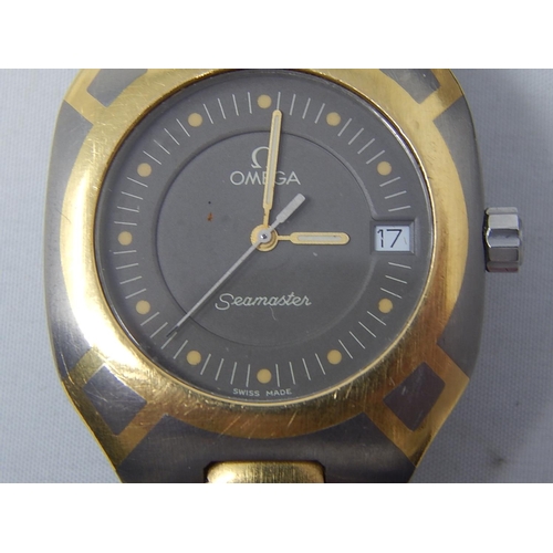 421 - Omega Seamaster Titane Quartz Gentleman's Wristwatch with Date Aperture.