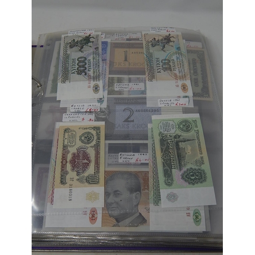 82 - A large collection of World Banknotes housed in folder, many good countries and ranges included Iraq... 