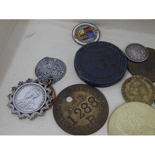 141 - Vintage cigar box containing a selection of interesting coinage including: Victorian Enamel Shilling... 