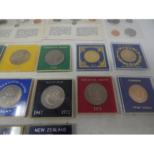 156 - Isle of Man Decimal Proof Set 1971 in white leather case of issue; Canada 1968, 1970, 1971 Brilliant... 