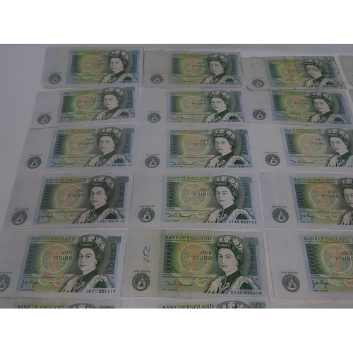 266P - Banknotes: £5 Notes (2) £1 Notes (32)