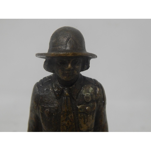 800 - Bronze Figure of a girl: Measures 14.5cm high