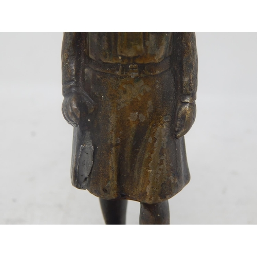 800 - Bronze Figure of a girl: Measures 14.5cm high