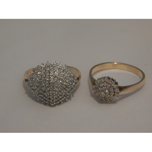 363K - Two Diamond Cluster Rings Mounted in 9ct Hallmarked Gold: Ring Sizes P