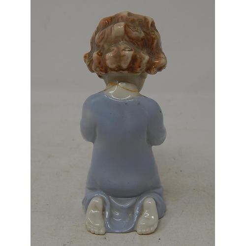 358 - Child in prayer figure