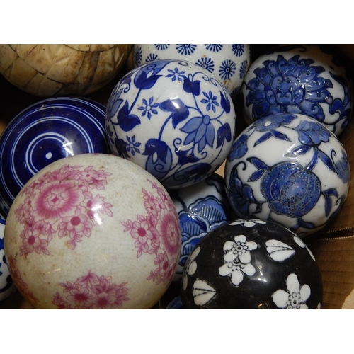 381 - X17 Decorative painted carpet bowls