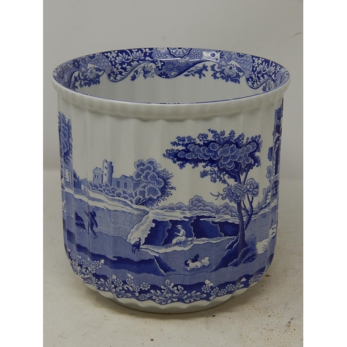 639 - Spode Pot