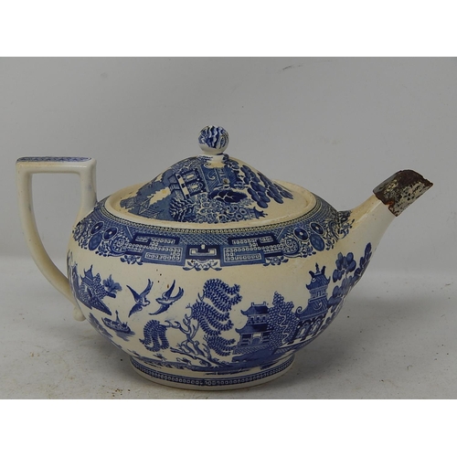 640 - Willow by Wedgwood Teapot