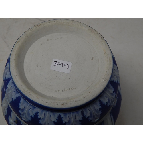 668 - Small Wedgwood Pot