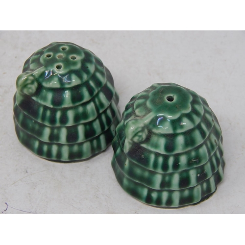 728 - Novelty Salt & Pepper Pots