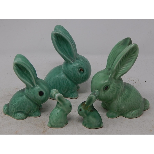 851 - Sylvac Bunny Figures (Green)