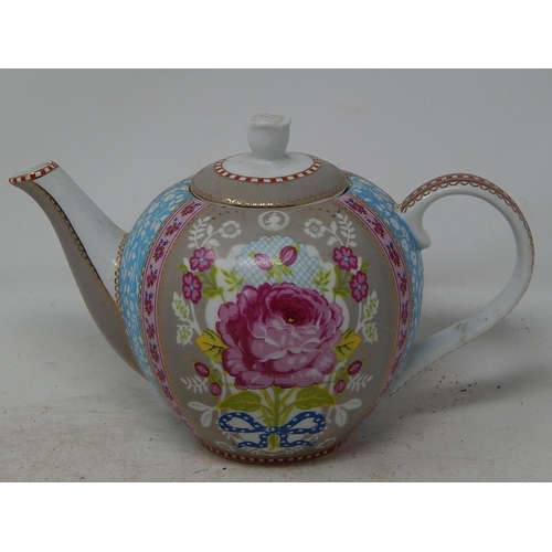 853 - Glazed Teapot