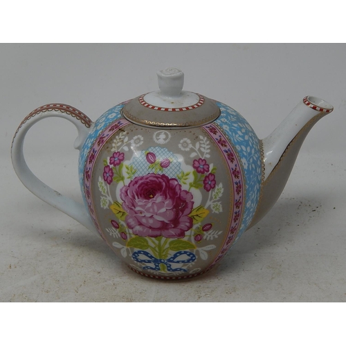 853 - Glazed Teapot