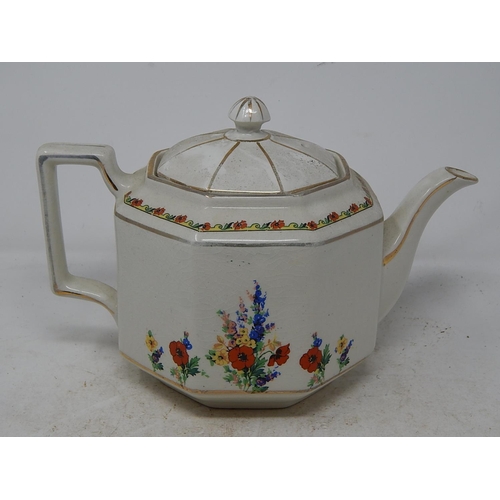 862 - Wade Teapot