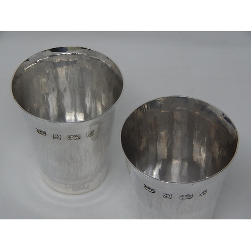 274 - Pair of Handmade Silver Stirrup Cups: Hallmarked Birmingham 1975 by J & KR: Measuring 7cm High: Gros... 