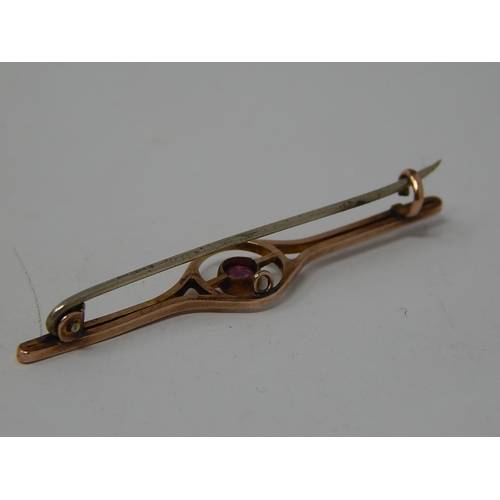 245 - Edwardian 9ct Gold Aesthetic Bar Brooch c.1905 Inset With a Ruby.