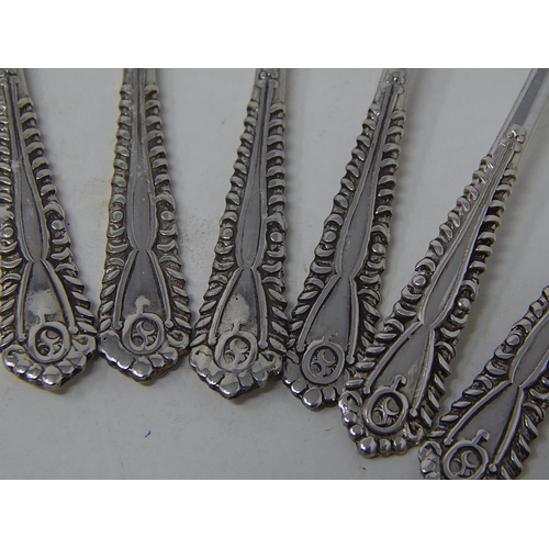 282 - Set of 6 Silver Salt Spoons: Hallmarked Birmingham 1992 by C Rosathan & Son: Length 7cm