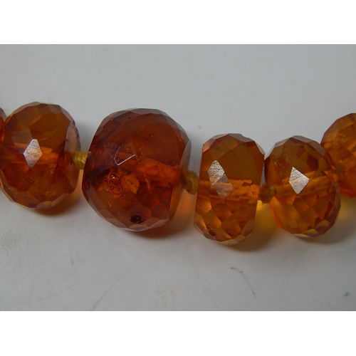 294 - 1920's Amber Coloured Necklace: Length 42cm: Weight 24g