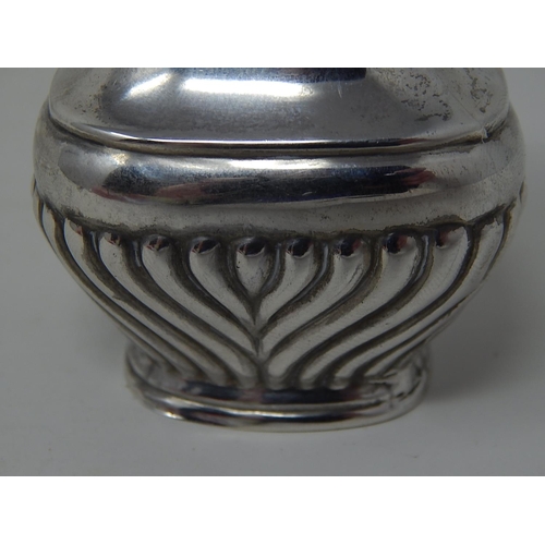 195 - Late Victorian Large Silver Pepperette: Hallmarked Birmingham 1901 by Minshull & Latimer. Weight 50.... 