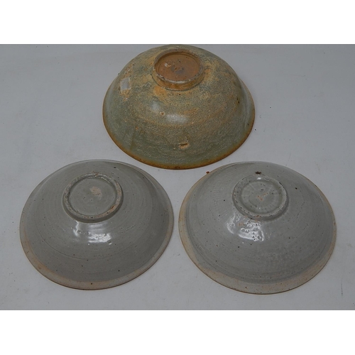 335 - Three early celadon glazed bowls.
Two at diameter 150mm & one at 165mm.