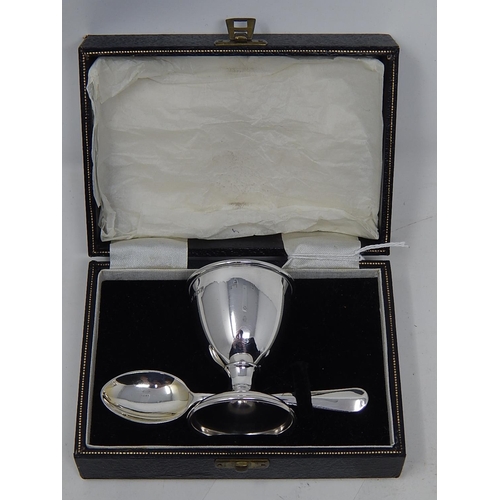 165 - Silver egg cup & spoon christening set - Birmingham 1956, Turner & Simpson (boxed)