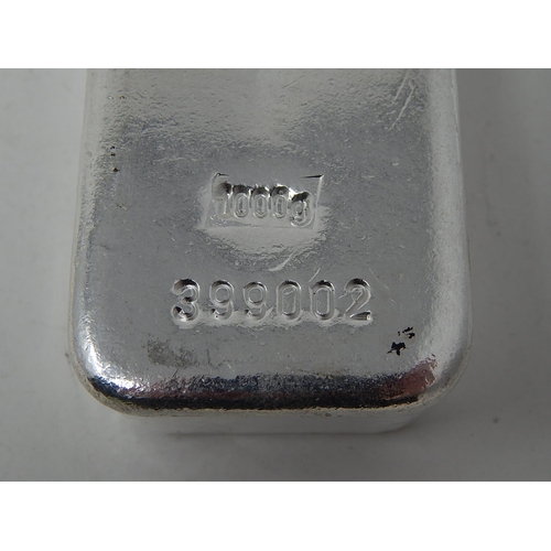 122 - UMICORE 1 Kilo .999 Silver Bullion Bar