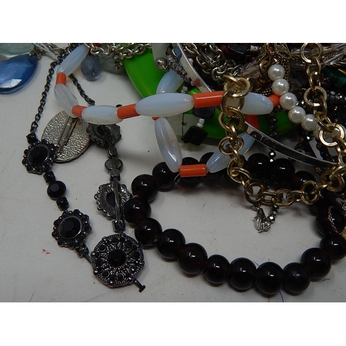 123 - Large Quantity of Costume Jewellery