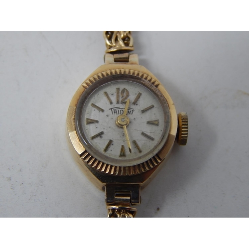 184 - Ladies 9ct Gold Wristwatch on 9ct Gold Strap: Gross weight 9.6g