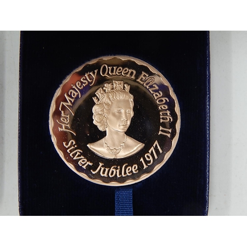 154H - 3 x Commemorative medallions to include 