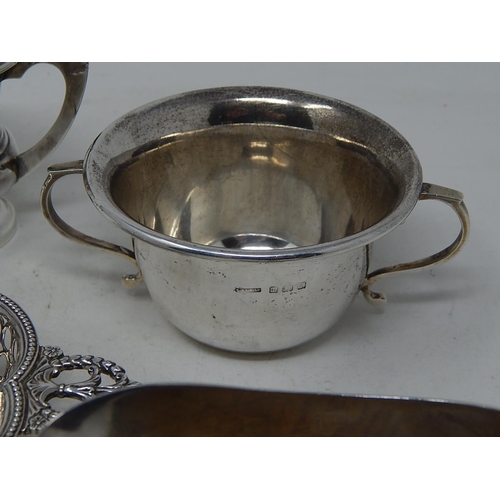 169 - Four Victorian & Later Hallmarked Silver Items: Various Dates & Makers: Combined weight 300g