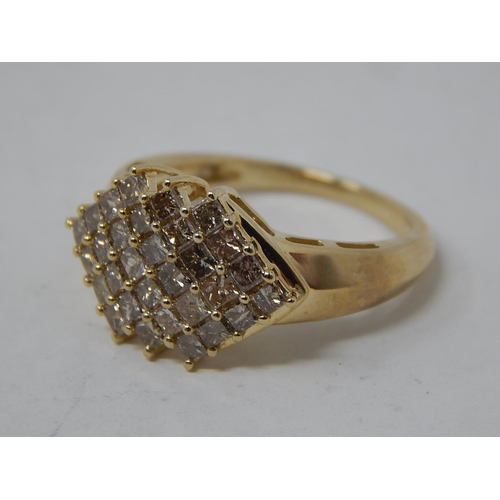 247 - 9ct Yellow Gold Champagne & White Diamond Set Ring: The Ring Set with 30 Diamonds: Ring Size N: Gros... 