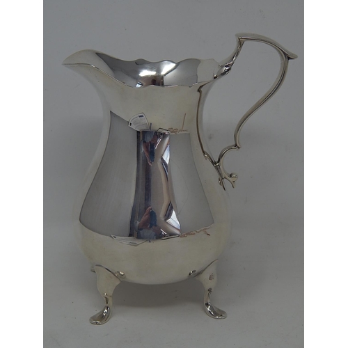 142 - HUGE Silver Milk Jug: Hallmarked Sheffield 1922 by Walker & Hall: Measures 14.8cm high: Weight 286g