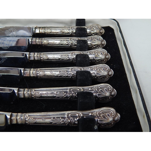 163 - Set of 6 Kings Pattern Silver Handled Tea Knives: Hallmarked Sheffield 1965 by Howson Brothers in Or... 