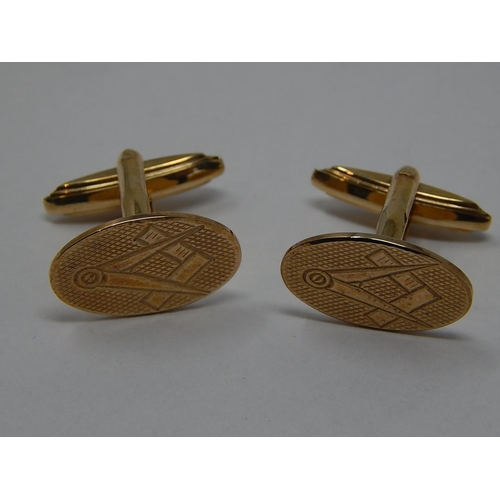 70 - Pair of 9ct Gold Masonic Cufflinks in Original Fitted Case: Weight 8.2g