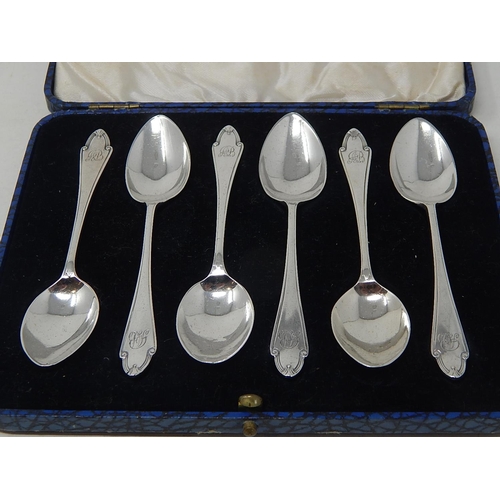 76 - George V Set of 6 Silver Tea Spoons Hallmarked Sheffield 1931 by James Dixon & Son in fitted case