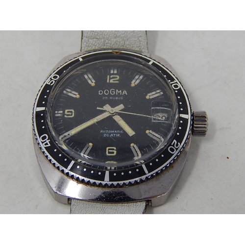 394 - Vintage Gents DOGMA De Luxe Calendar Diver Style WRISTWATCH Automatic WORKING. 177318