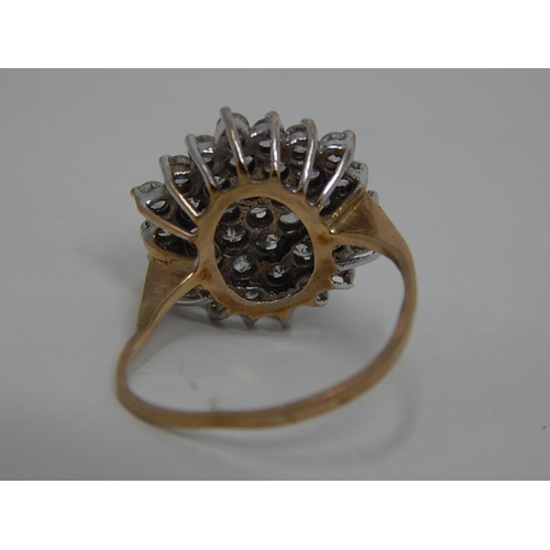 229 - 9ct gold gemstone cluster ring. 774308