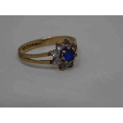 237 - 9ct gold gemstone cluster ring. 924936