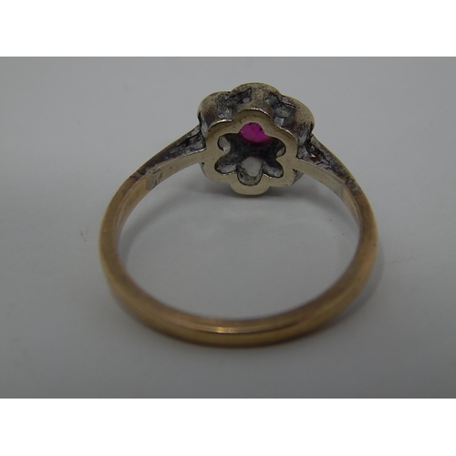 273 - 9ct gold gemstone set cluster ring. 750883