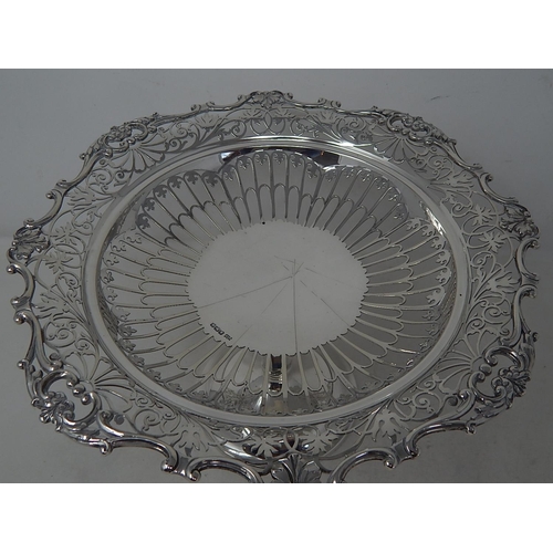 45 - George V silver fruit stand, Sheffield 1920, Mappin & Webb, 20.2oz