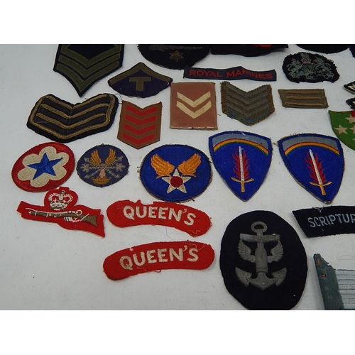 533 - Quantity of Military Badges (Lot)