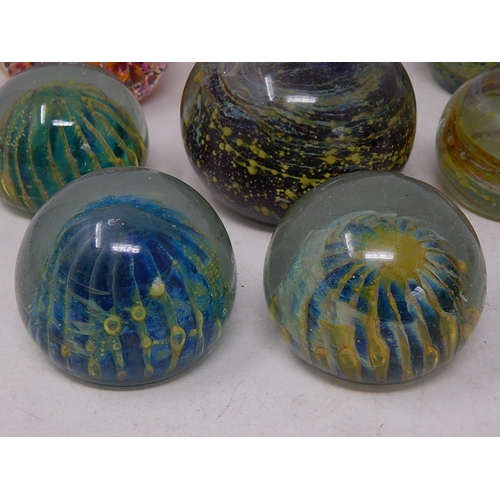 558 - Collection of 8 Glass Paperweights including Isle of Wight