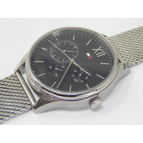 21 - Gentleman's Hilfiger Wristwatch: Working When Catalogued.